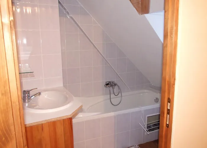 La Ferme De Gayri, D'exception Avec Sauna Et Jacuzzi à 5 Minutes De St-lary Soulan Chalet